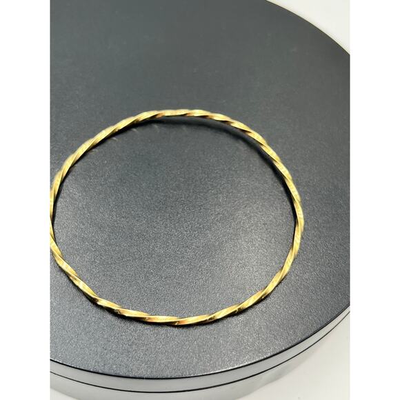 14K Yellow Gold Twisted Bangle Bracelet 8" Slip-On Acid Tested Estate Jewelry - Picture 9 of 9